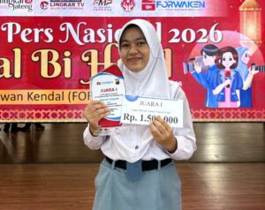 Kisah Kompos Angkat Nama SMAN 1 Weleri, Siswi Ini Sabet Juara 1 Lomba Hari Pers Kendal